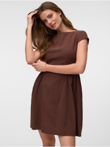 Vero Moda Kleid in Chicory Coffee