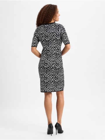 comma Kleid in schwarz weiß - 0001