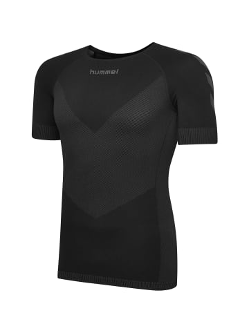 Hummel T-Shirt Hummel First Herren in BLACK