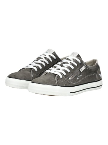 Mustang Sneaker in Grau