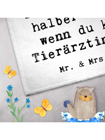 Mr. & Mrs. Panda Mini-Handtuch Tierärztin Herz mit Spruch in Weiß
