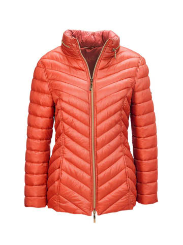 GOLDNER Kurzgröße:  Leichte Steppjacke in knitterarmer Ware in terrakotta