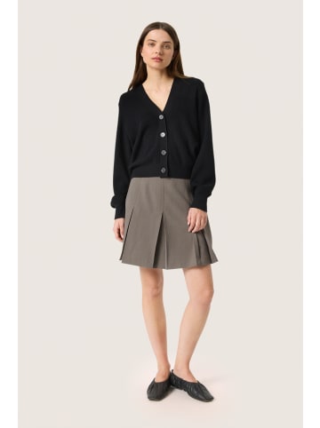 Soaked in Luxury Strickjacke SLSina Gerade Passform in Black