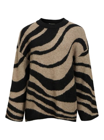Object Pullover in Black