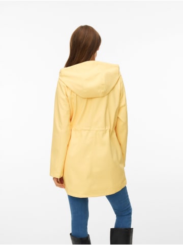 Vero Moda Mantel in Golden Haze