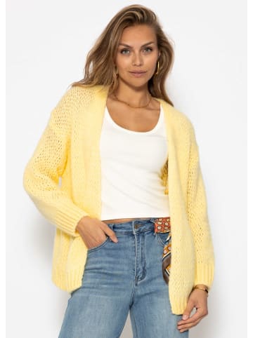 SASSYCLASSY Oversize Cardigan in Gelb