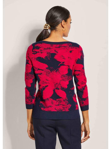 MADELEINE Strickpullover mit U-Boot-Ausschnitt in marine / rubinrot