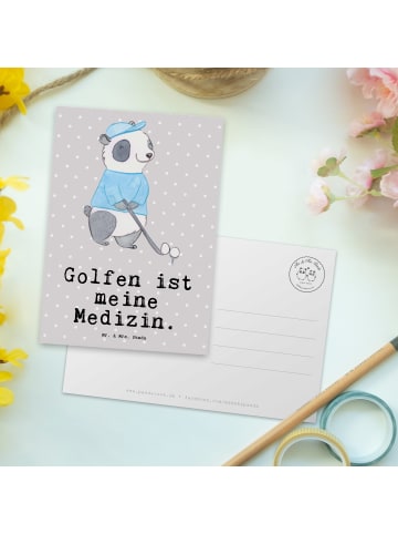 Mr. & Mrs. Panda Postkarte Panda Golfen mit Spruch in Grau Pastell