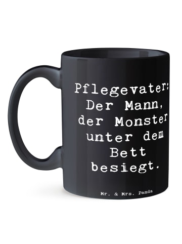 Mr. & Mrs. Panda Tasse Pflegevater Held mit Spruch in Schwarz