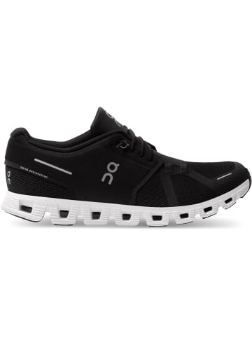 On Sneaker Cloud 5 in black-white