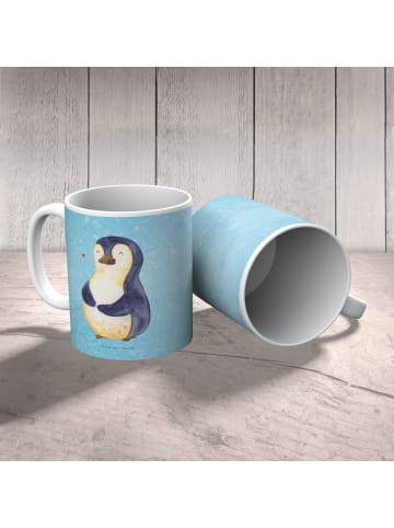 Mr. & Mrs. Panda Kindertasse Pinguin Diät ohne Spruch in Eisblau