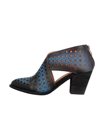 Spring Footwear Pumps in Blau