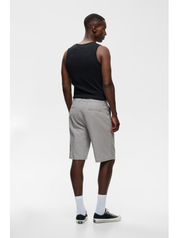 Matinique Shorts MAPierre Relaxed fit in Mist Grey