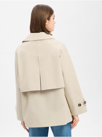 Barbour Jacke Maisy Showerproof in beige