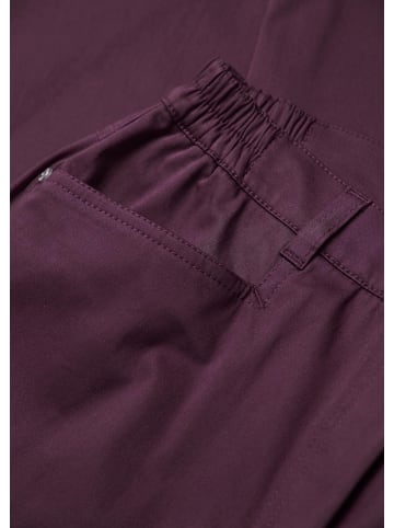 GOLDNER Kurzgröße:  Baumwollhose mit Dehnbund in aubergine