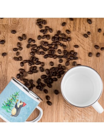 Mr. & Mrs. Panda Becher Pinguin Weihnachtsbaum ohne Spruch in Eisblau