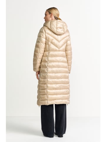 Rich & Royal Mantel in beige