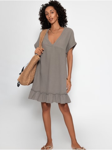 SASSYCLASSY Musselin Kleid mit V-Ausschnitt in Taupe