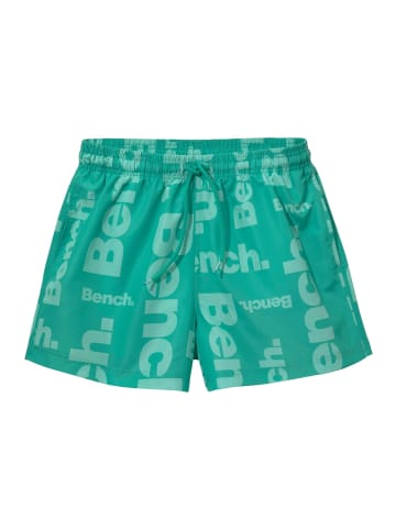 Bench Badeshorts in grün (Kurzgröße)