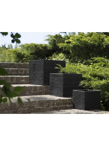 Beliani Outdoor Blumentopf PAROS in Schwarz - (W) 30 x (H) 28 x (L) 30 cm