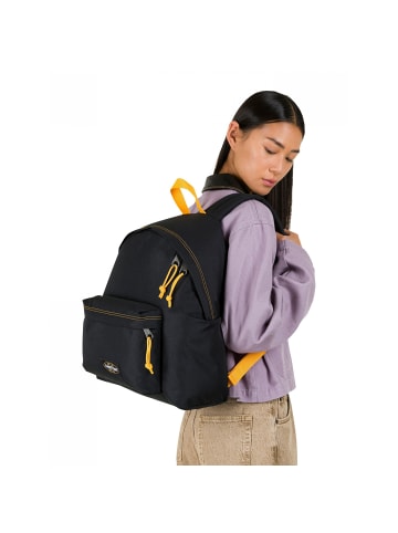 Eastpak Padded Pak'r Daypack 40 cm in kontrast mango