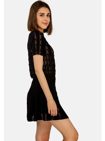 TOOCHE T-Shirt "Deux Pièces" in Schwarz