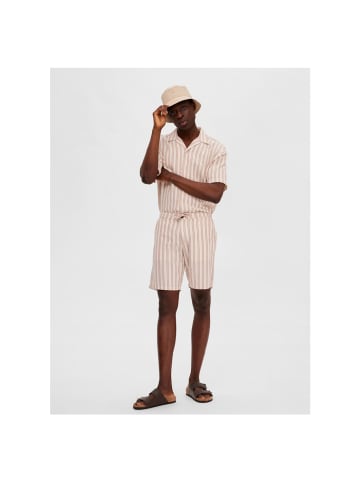 Selected Short in Egret-Stripes