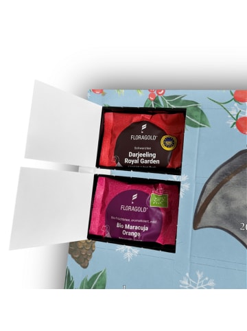 Mr. & Mrs. Panda Tee Advent Kalender Fledermaus Flügel mit Spruch in Eisblau