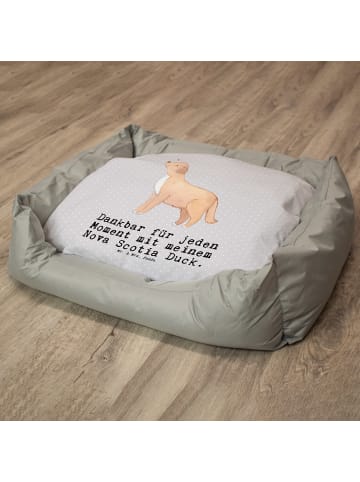 Mr. & Mrs. Panda Hundebett Nova Scotia Duck Moment mit Spruch in Grau Pastell