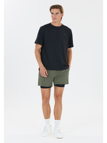Virtus Shorts Ado in 3210 Pine