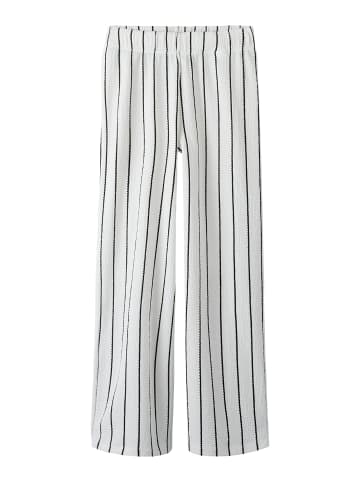 name it Hose in Marshmallow