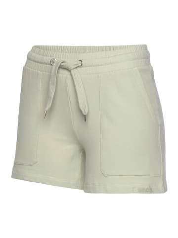 Bench Relaxshorts in pistazie