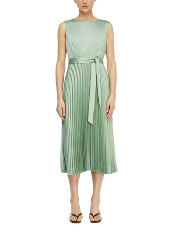 comma Kleid in grün - 0002