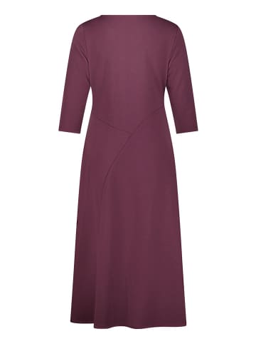 Jerseykleid in aubergine - 0001