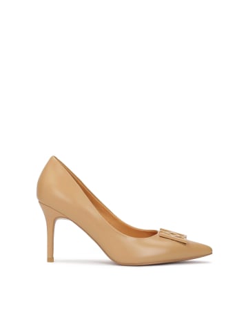 Kazar Pumps in Beige