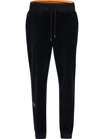 Sergio Tacchini Sergio Tacchini in black