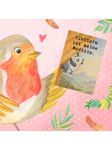 Mr. & Mrs. Panda Grußkarte Panda Klettern Design mit Spruch in Weiß