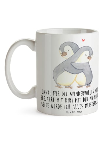 Mr. & Mrs. Panda Mug 9. Hochzeitstag Keramikhochzeit mit Spruch in Weiß