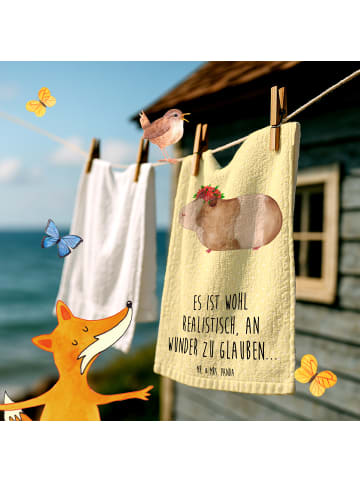 Mr. & Mrs. Panda Gästehandtuch Meerschweinchen Weisheit mit Spruch in Gelb Pastell