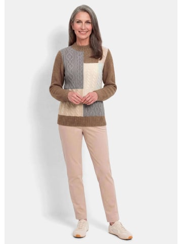GOLDNER Kurzgröße: Strickpullover mit Stehkragen in braun / grau / gemustert