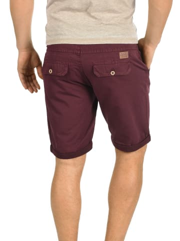 BLEND Chinoshorts in rot