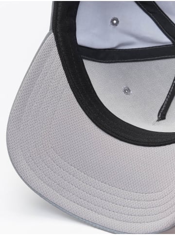 Fila Snapback in silver reflective