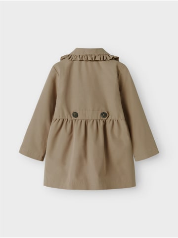 name it Übergangs-Kurzmantel NMFMADELIN TRENCH COAT in savannah tan