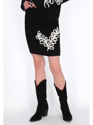 IZIA Skirt in black white