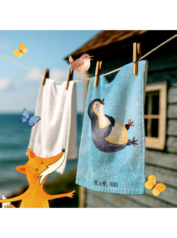 Mr. & Mrs. Panda Handtuch Pinguin Lachen ohne Spruch in Eisblau