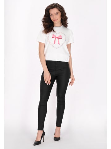 faina Women T-Shirt in white