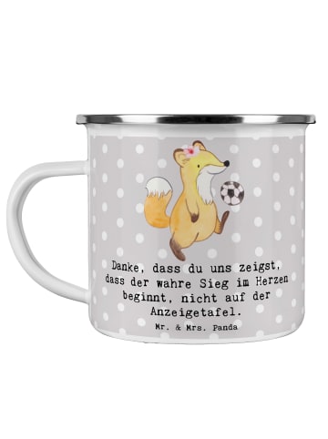 Mr. & Mrs. Panda Camping Emaille Tasse Fussball Trainerin Herzsi... in Grau Pastell