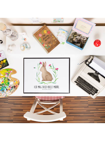Mr. & Mrs. Panda Schreibunterlage Hase Sitzen mit Spruch in Weiß