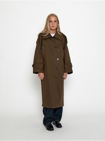 minus Coat in SLATE BROWN