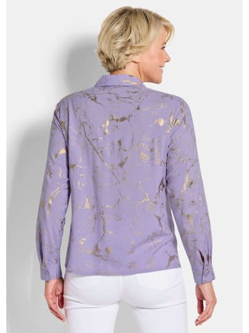 GOLDNER Kurzgröße:  Hemdbluse Druckbluse mit schimmerndem Print in flieder / gemustert